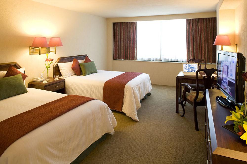 La Joya Pachuca Ξενοδοχείο Εξωτερικό φωτογραφία A typical room at the hotel